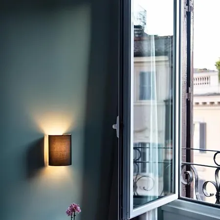 Fellini Design With View Rome