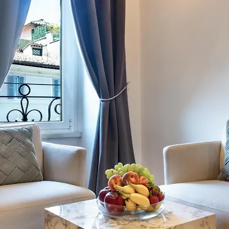 Fellini Design With View Guest house