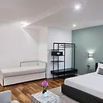 Fellini Design 招待所 4*