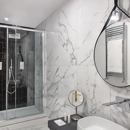 Konukevi Fellini Design Roma