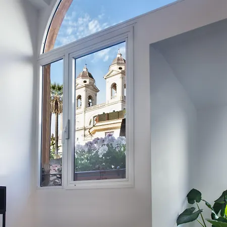 Fellini Design Konukevi Roma